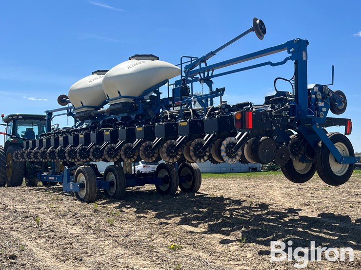 2023-kinze-3605-image-7