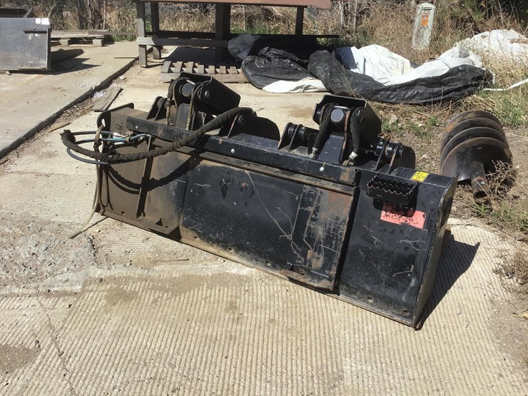 caterpillar-hydraulic-skidsteer-grapple-image-2