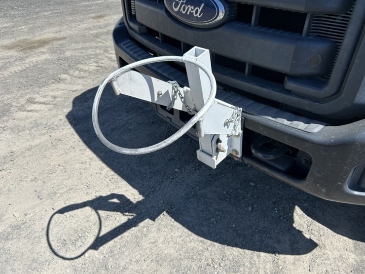 2015-ford-f350-sd-image-32