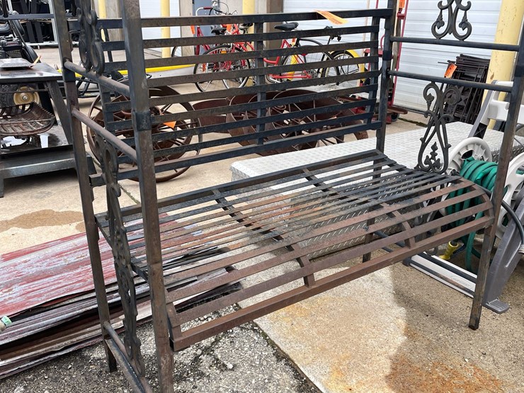 #9085-•-yard-arch-bench-(o3)-image-2
