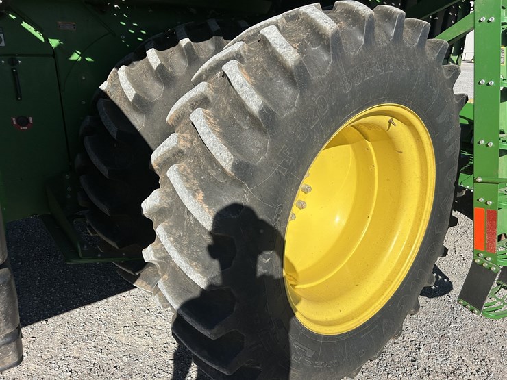 2018-john-deere-cs690-image-11
