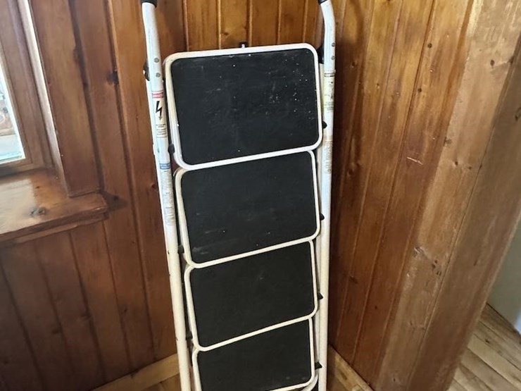 step-stool-image-1