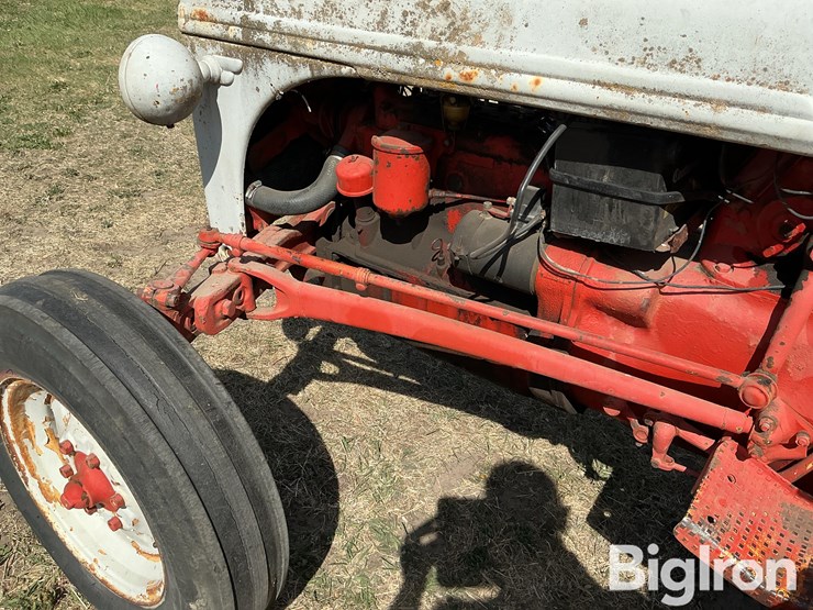 ford-8n-image-16