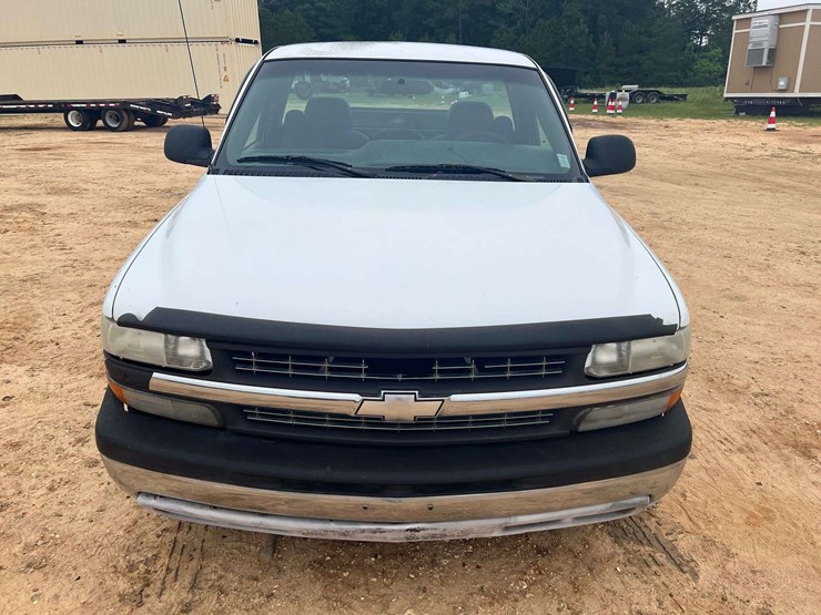 2001-chevrolet-silverado-1500-image-6