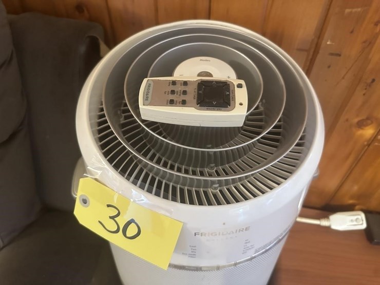 frigidaire-gallery-air-purifier-image-2