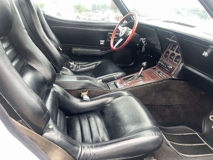 1979-chevrolet-corvette-t-tops-(32,664-miles-showing)-image-15