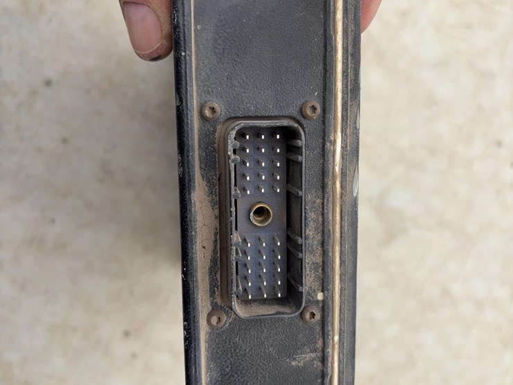 john-deere-frame-controller-computer-image-11
