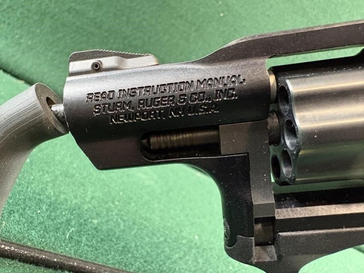 ruger-lcr-22lr-revolver-image-2