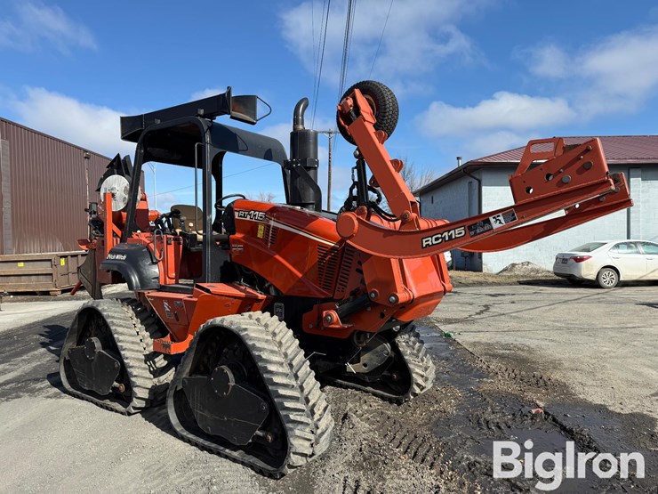 2012-ditch-witch-rt115-quad-image-14
