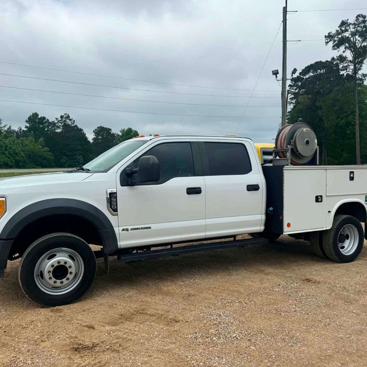 2017 FORD F550 SD