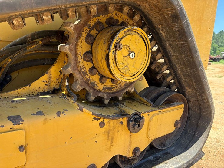 2021-caterpillar-279d3-image-34