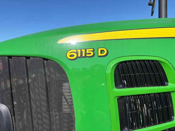 john-deere-6115d-image-10