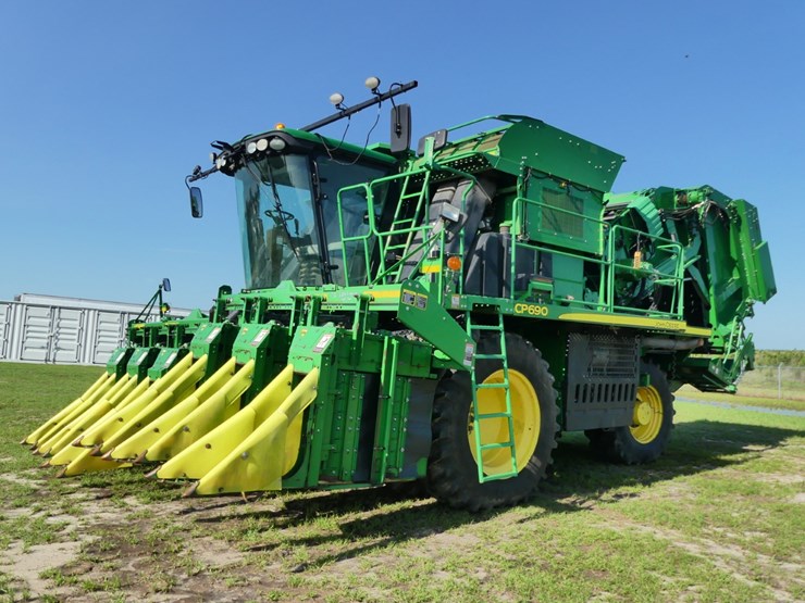 2016-john-deere-cp690-image-1
