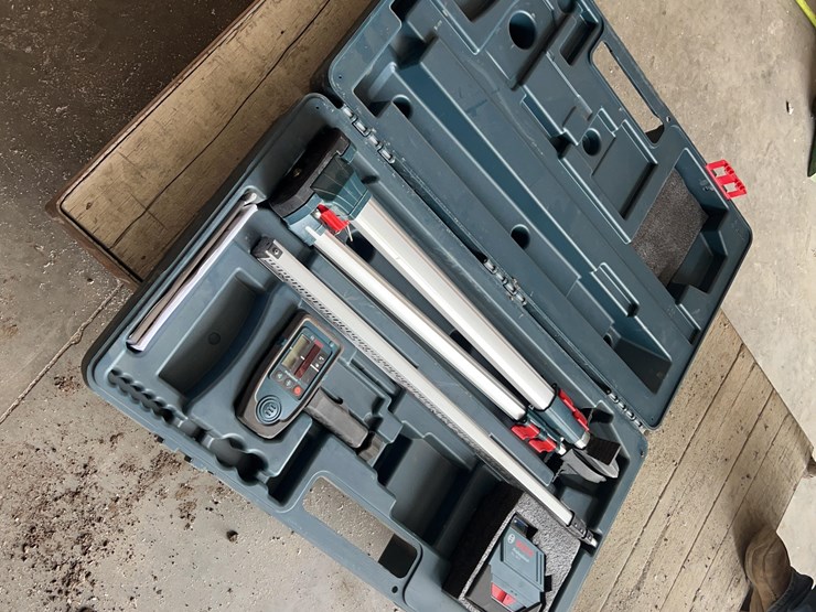 bosch-professional-exterior-gll150e-laser-kit-image-3