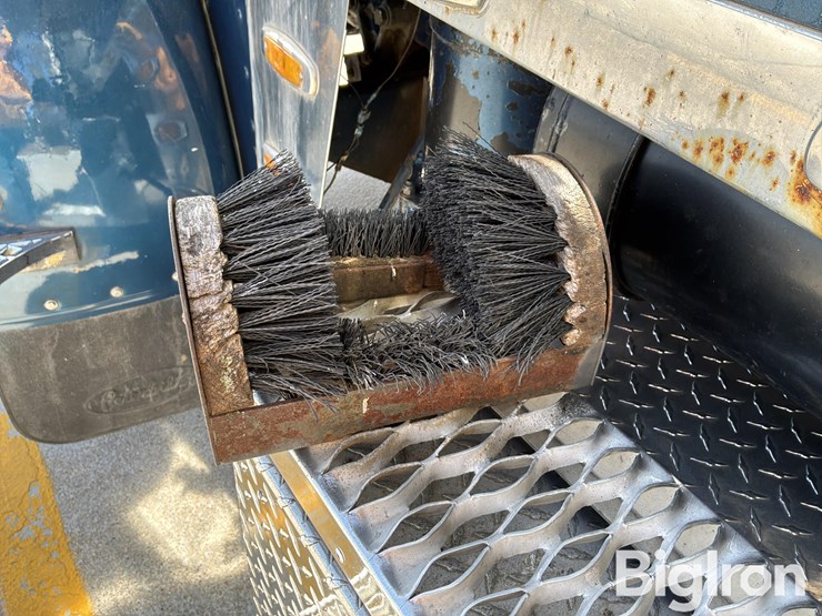 1988-peterbilt-379-image-9