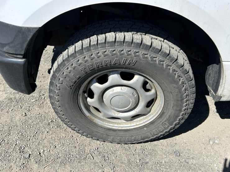 2016-ford-f150-xl-image-36