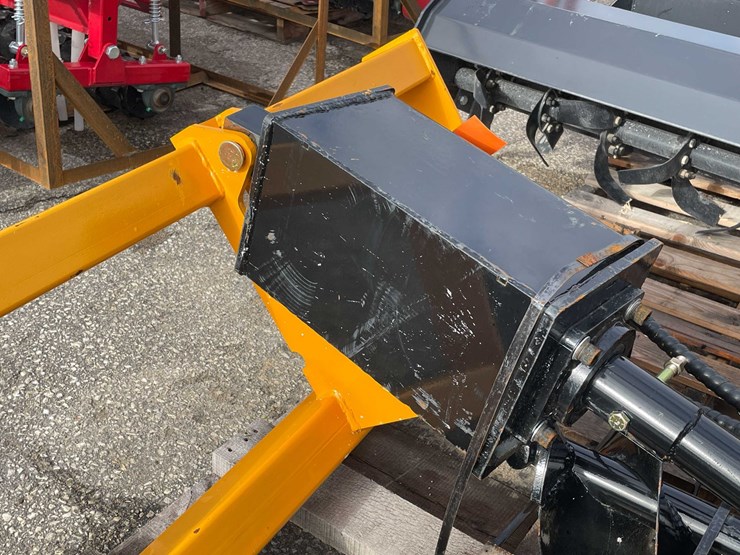#9033-•-unused-gayi-skid-steer-post-hole-auger-with-(3)-bits-(o12)-image-13