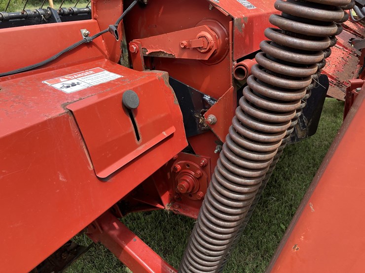 2002-new-holland-1475-image-22