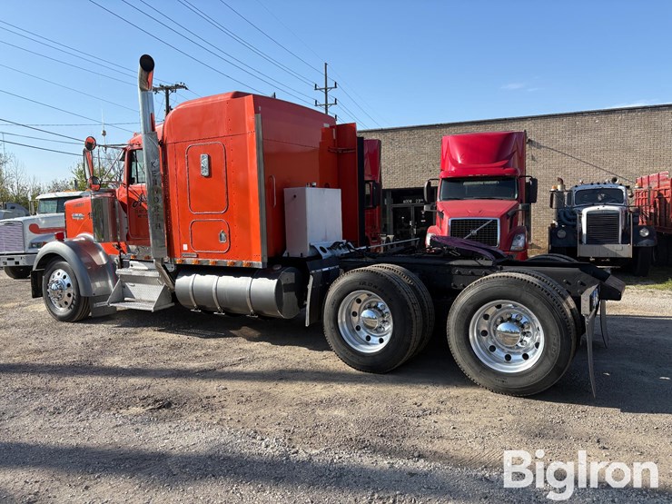 2001-kenworth-w900-image-7
