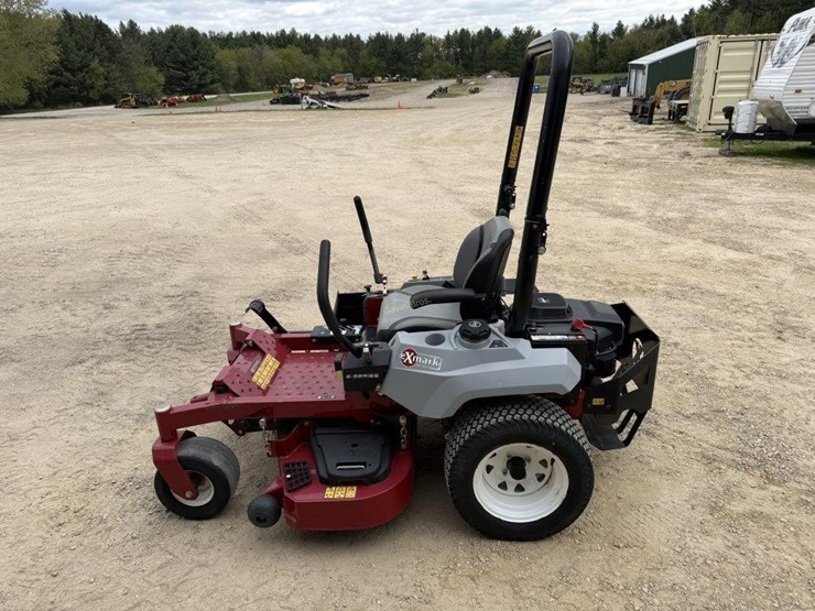 exmark-radius-zero-turn-mower-image-2