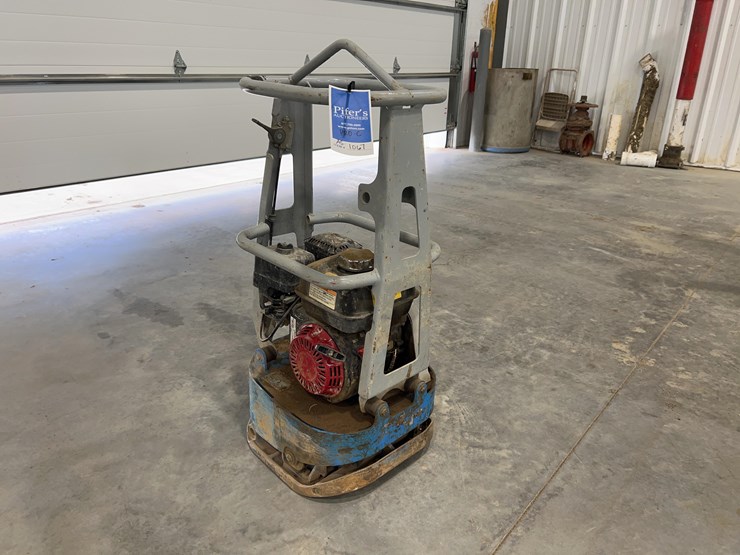 weber-cfr90-vibration-plate-image-4