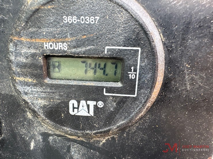 2021-caterpillar-305.5-image-26