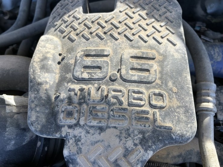 2002-chevrolet-silverado-3500-image-33