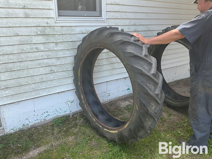 11.2-38-tractor-tires-image-11
