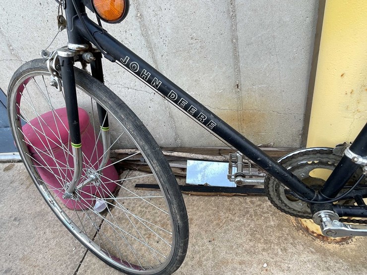 #9012-•-john-deere-bike-(o3)-image-2
