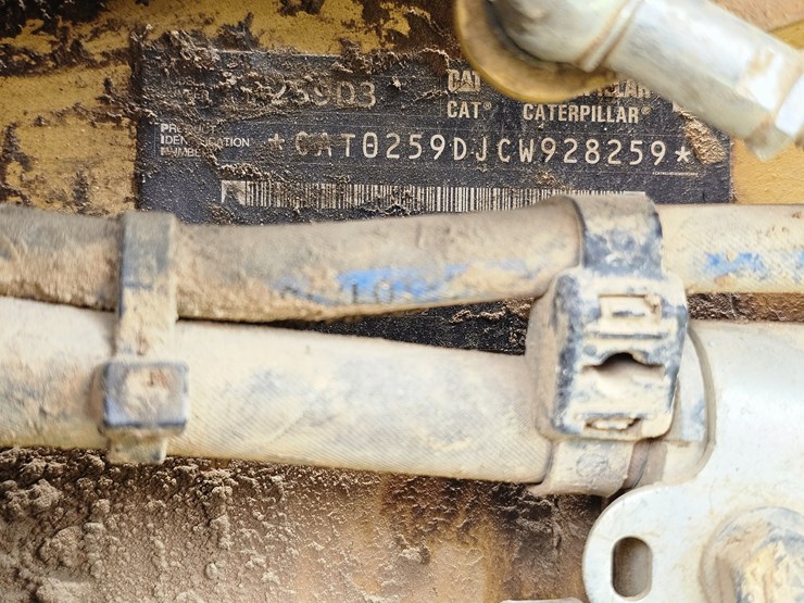 2023-caterpillar-259d3-image-16