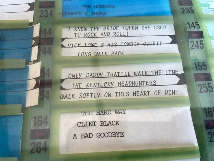 #7036-•-rock-ola-jukebox-image-16