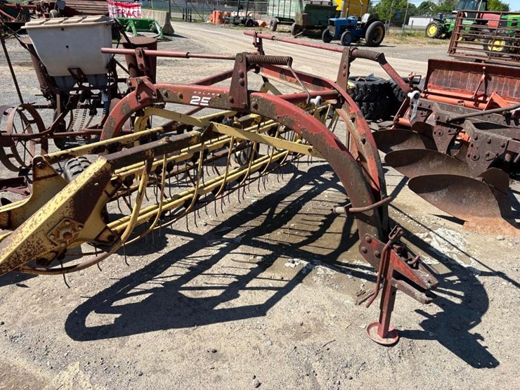 new-holland-256-image-1