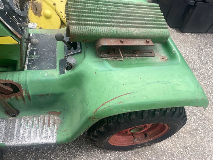 john-deere-110-image-42