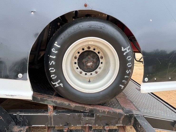 racecar-package-(dirt-late-model)-image-31