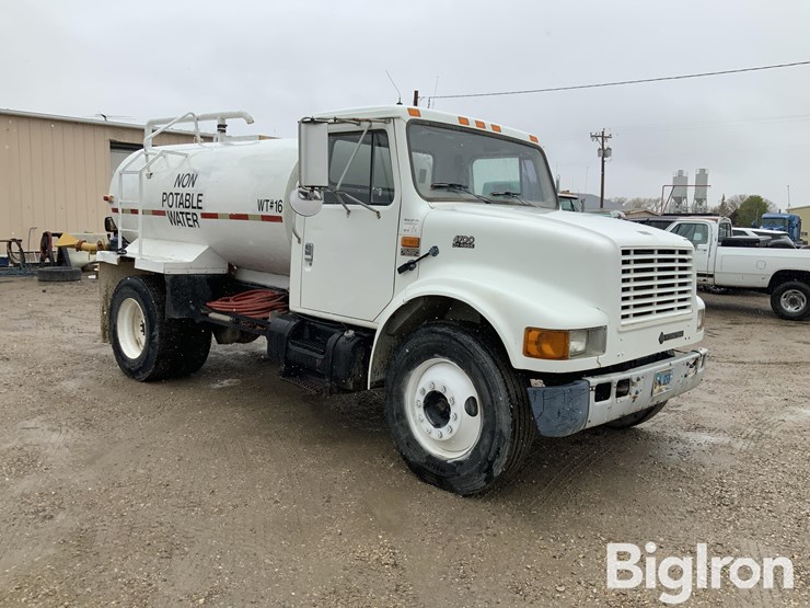 1997-international-4700-image-3