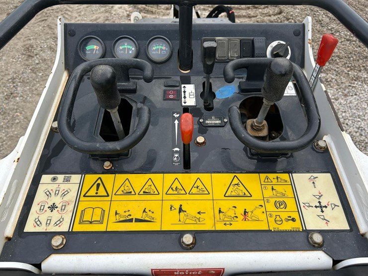 2023-bobcat-mt100-image-16