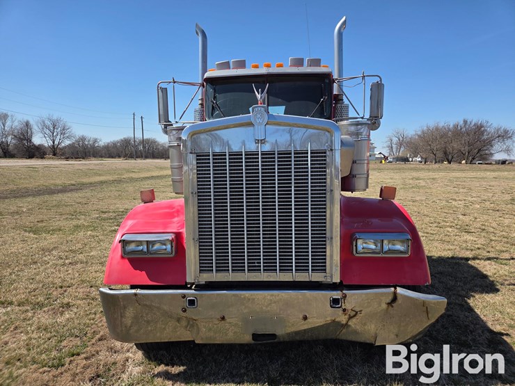 2000-kenworth-w900b-image-2