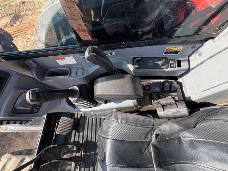 2018-kubota-kx080-4-image-9