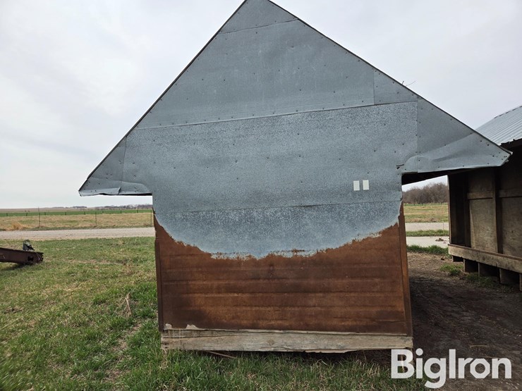 shop-built-wood-livestock-feeder-image-5