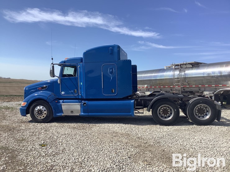 2013-peterbilt-386-image-8