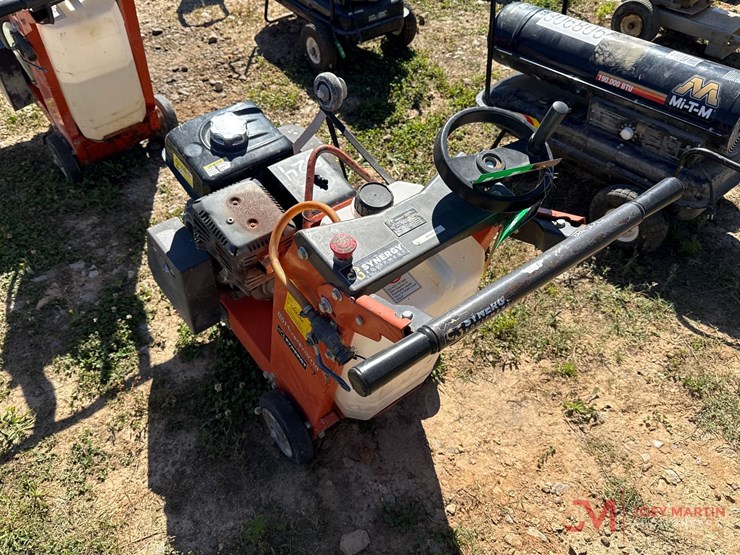 husqvarna-concrete-saw-image-3