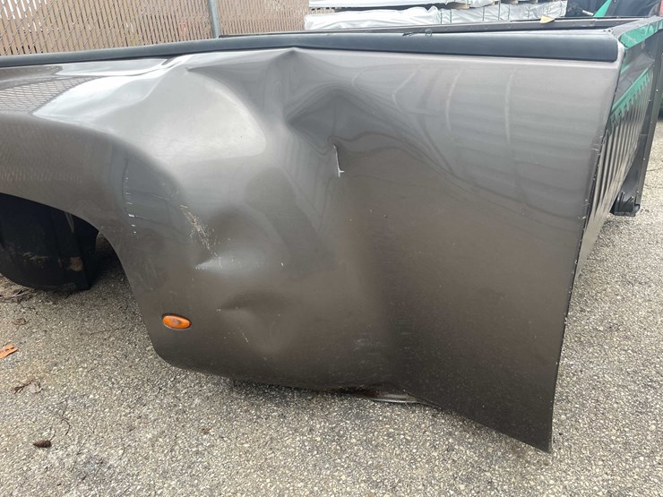 #9072-•-08-12-gmc-dually-box-(o6)-image-9