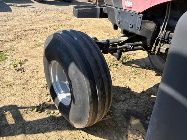 case-mxu125-tractor-image-12