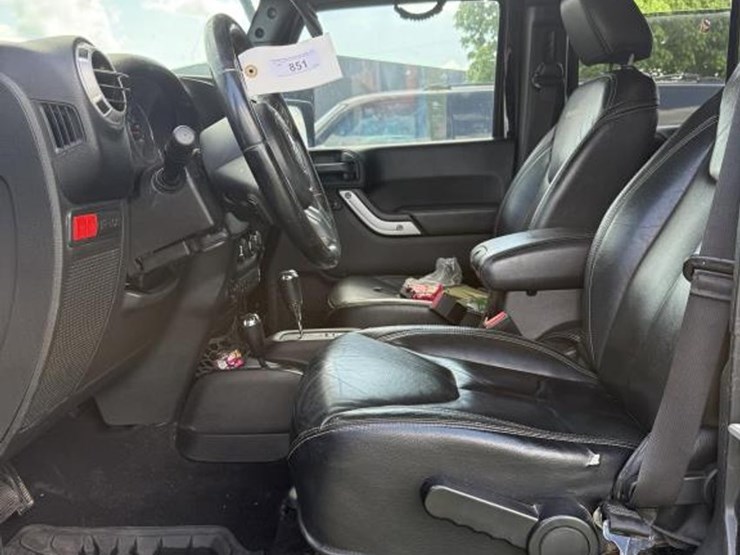 2015-jeep-wrangler-image-17