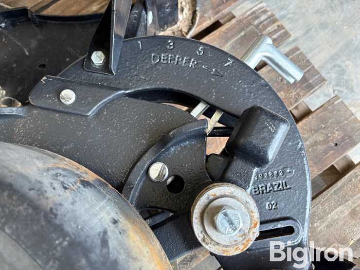 kinze-4900-image-9