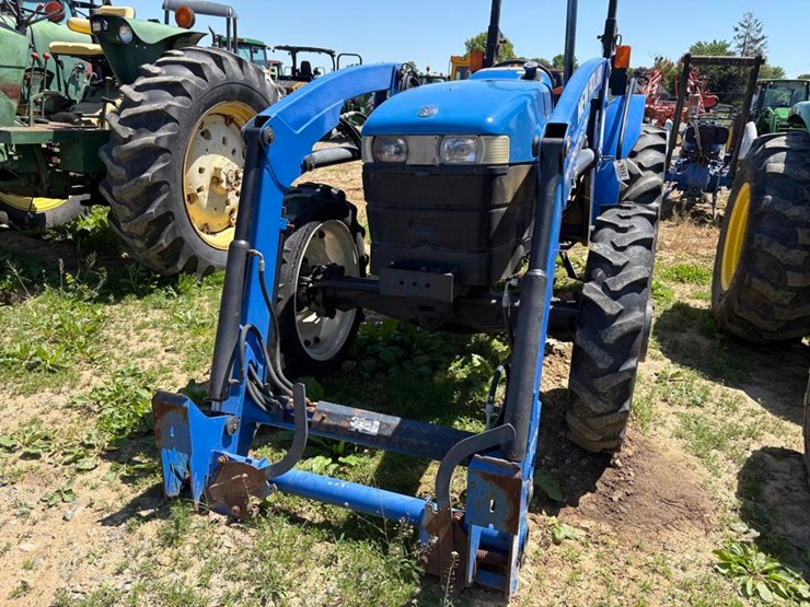 new-holland-45-image-4