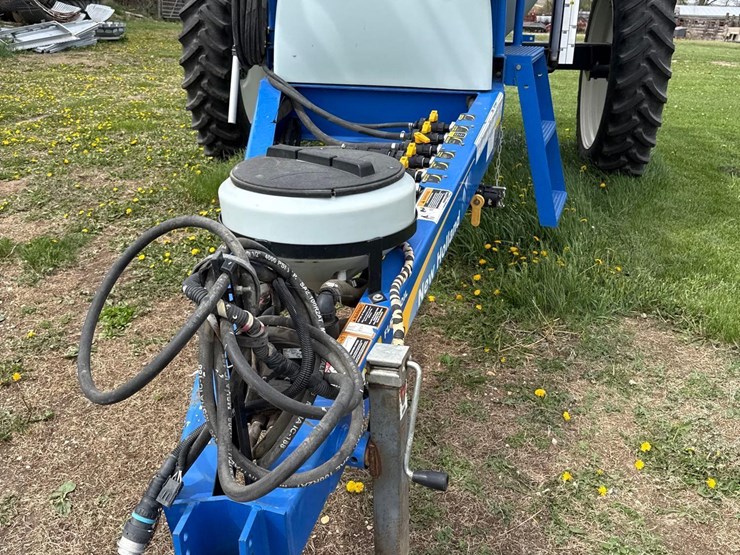 new-holland-s1070-image-6