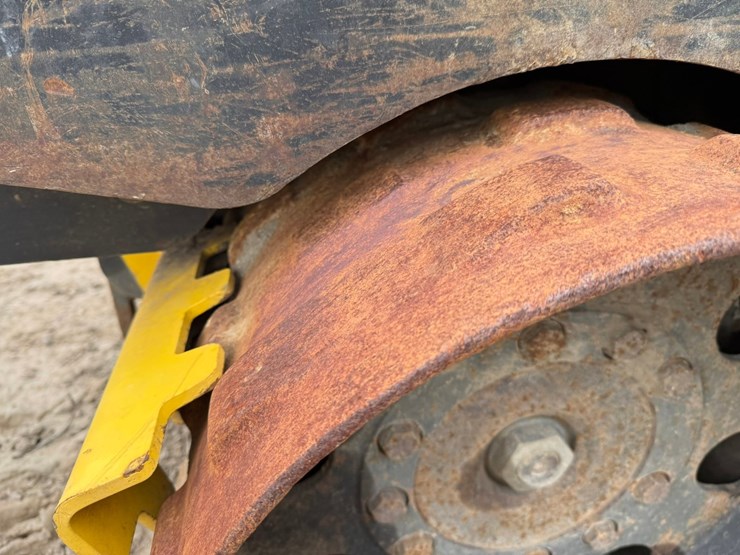 #3922-•-wacker-neuson-roller-compactor-image-22