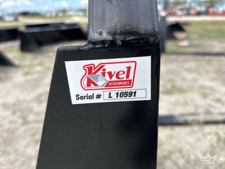 2025-kivel-48in-fork-and-frame-skid-steer-attachment-image-3