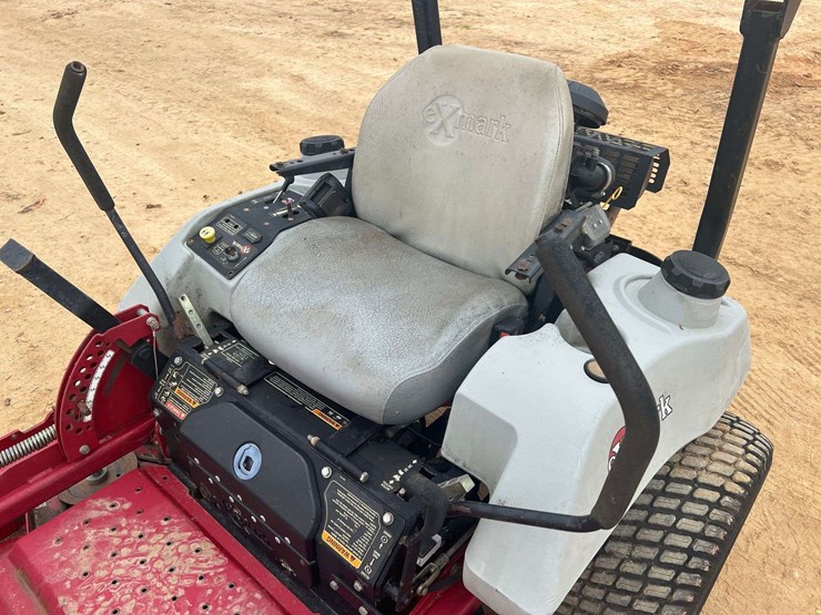 exmark-lazer-z-60"-zero-turn-mower-(2,379-hours)-image-10